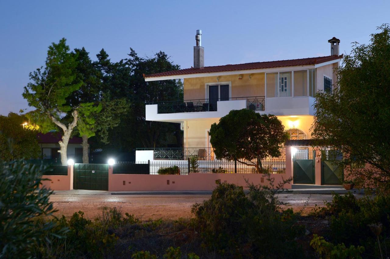 Domelia'S Luxury Apartments Near Airport & Beach Artemida  Exterior photo