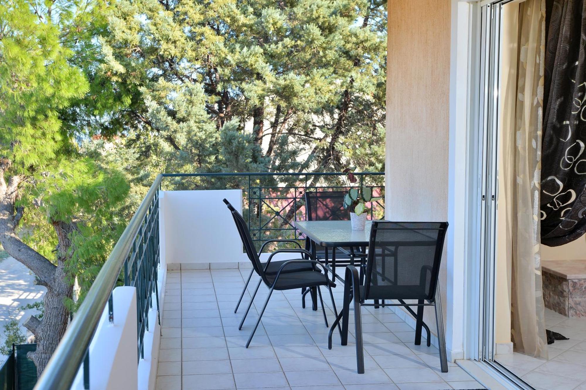 Domelia'S Luxury Apartments Near Airport & Beach Artemida  Exterior photo