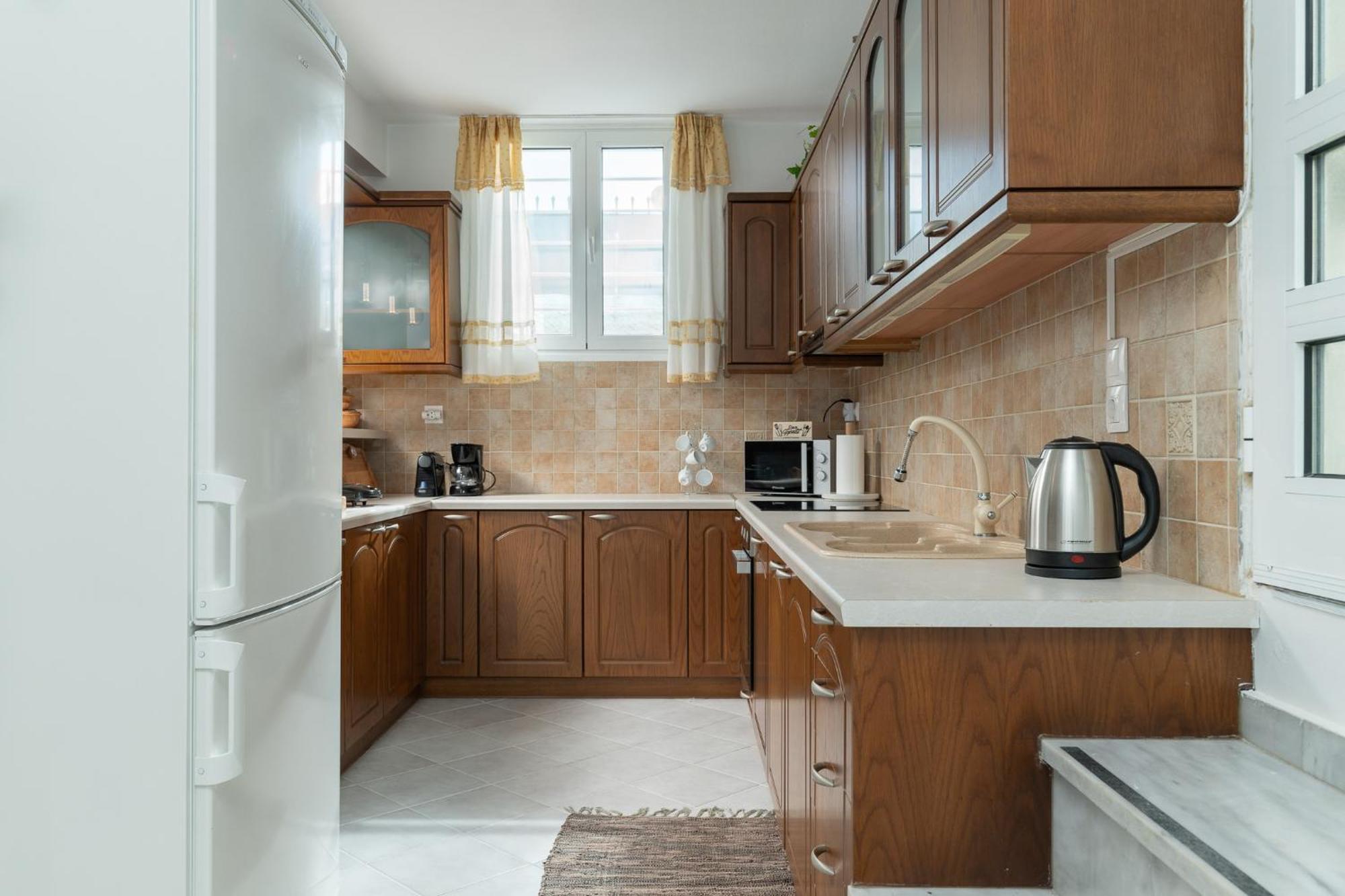 Domelia'S Luxury Apartments Near Airport & Beach Artemida  Exterior photo